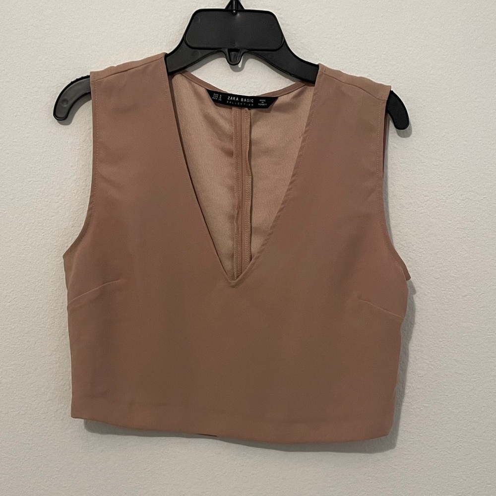 Zara Basics Sleeveless V-neck Crop - Size S